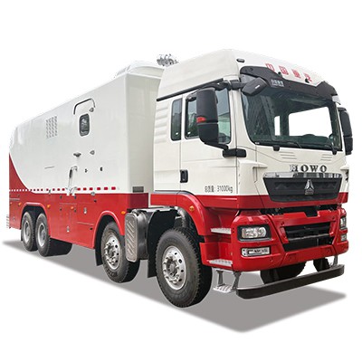 Vigor 油圧伐採トラック